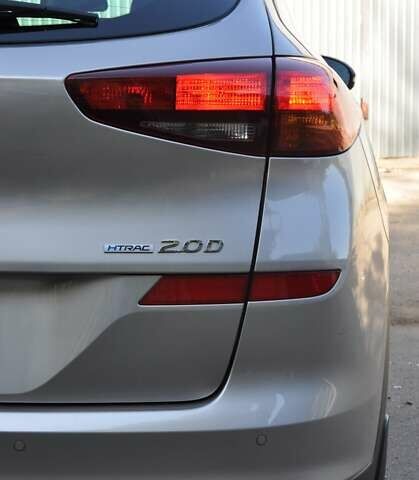 Бежевый Хендай Туксон, объемом двигателя 2 л и пробегом 58 тыс. км за 25000 $, фото 9 на Automoto.ua