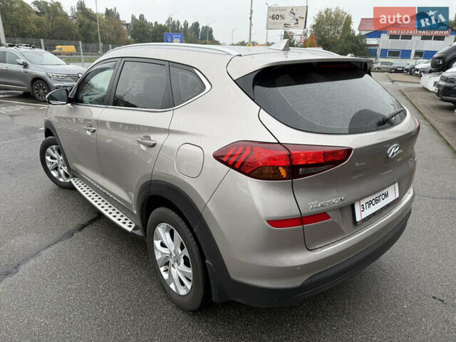 Бежевий Хендай Туксон, об'ємом двигуна 2 л та пробігом 46 тис. км за 21300 $, фото 10 на Automoto.ua