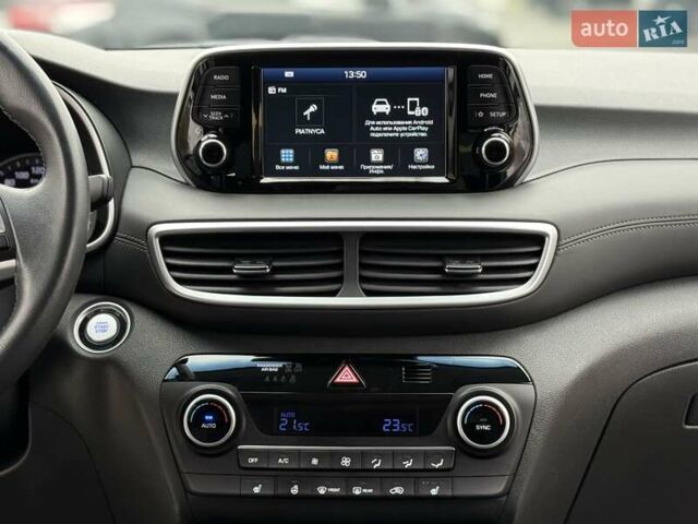 Бежевый Хендай Туксон, объемом двигателя 2 л и пробегом 92 тыс. км за 20900 $, фото 42 на Automoto.ua