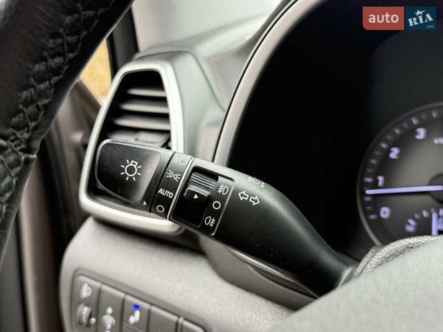 Бежевый Хендай Туксон, объемом двигателя 2 л и пробегом 92 тыс. км за 20900 $, фото 43 на Automoto.ua