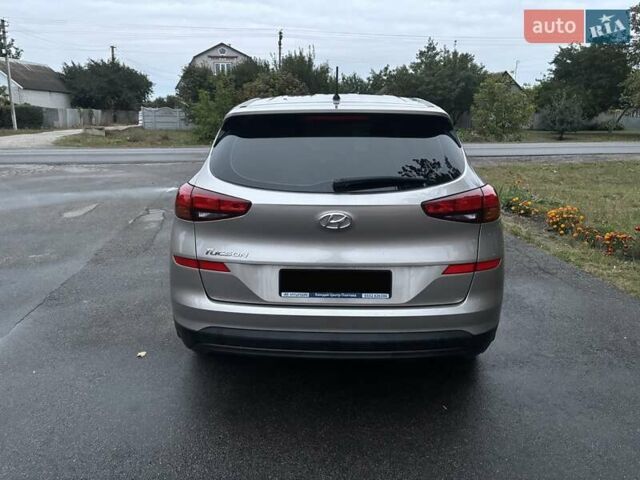 Бежевый Хендай Туксон, объемом двигателя 2 л и пробегом 36 тыс. км за 19400 $, фото 10 на Automoto.ua