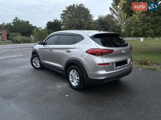 Бежевый Хендай Туксон, объемом двигателя 2 л и пробегом 36 тыс. км за 19400 $, фото 5 на Automoto.ua