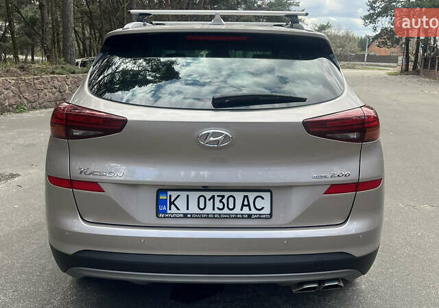 Бежевый Хендай Туксон, объемом двигателя 2 л и пробегом 98 тыс. км за 26700 $, фото 9 на Automoto.ua