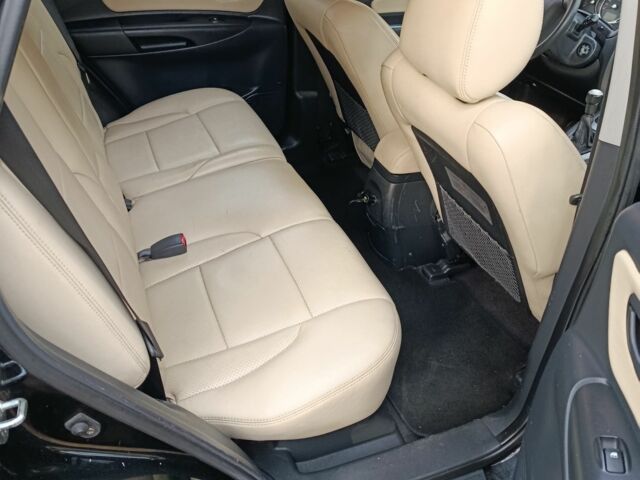 Черный Хендай Туксон, объемом двигателя 2 л и пробегом 320 тыс. км за 7000 $, фото 5 на Automoto.ua