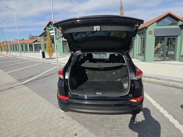 Чорний Хендай Туксон, об'ємом двигуна 2 л та пробігом 187 тис. км за 17000 $, фото 11 на Automoto.ua