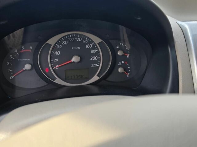 Черный Хендай Туксон, объемом двигателя 2 л и пробегом 217 тыс. км за 7195 $, фото 9 на Automoto.ua