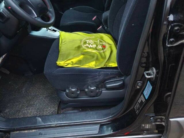 Черный Хендай Туксон, объемом двигателя 2 л и пробегом 180 тыс. км за 8300 $, фото 9 на Automoto.ua