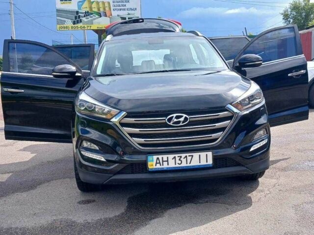 Черный Хендай Туксон, объемом двигателя 2 л и пробегом 3 тыс. км за 39000 $, фото 10 на Automoto.ua