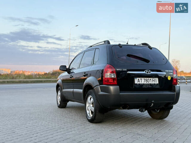 Хендай Туксон 2004 у Тернополі на Automoto.ua Чорний Хендай Туксон, об'ємом двигуна 1.99 л та пробігом 293 тис. км за 6300 $, фото 20 на Automoto.ua