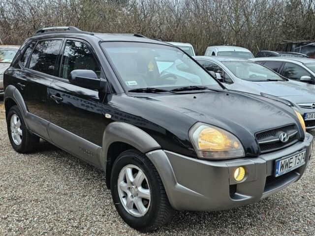 Черный Хендай Туксон, объемом двигателя 0 л и пробегом 235 тыс. км за 3200 $, фото 2 на Automoto.ua