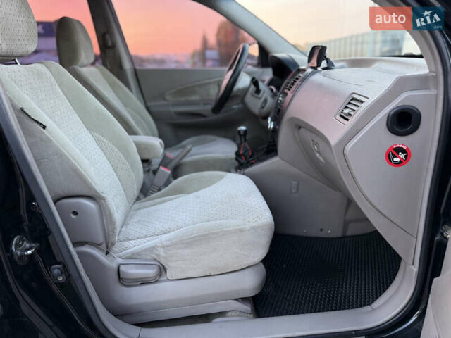 Хендай Туксон 2004 у Тернополі на Automoto.ua Чорний Хендай Туксон, об'ємом двигуна 1.99 л та пробігом 293 тис. км за 6300 $, фото 35 на Automoto.ua