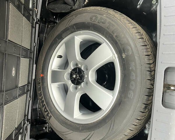 Черный Хендай Туксон, объемом двигателя 2 л и пробегом 280 тыс. км за 3250 $, фото 10 на Automoto.ua