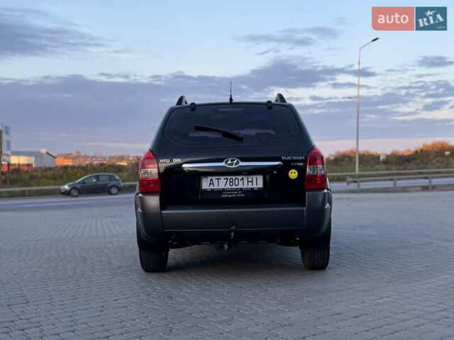 Хендай Туксон 2004 у Тернополі на Automoto.ua Чорний Хендай Туксон, об'ємом двигуна 1.99 л та пробігом 293 тис. км за 6300 $, фото 21 на Automoto.ua