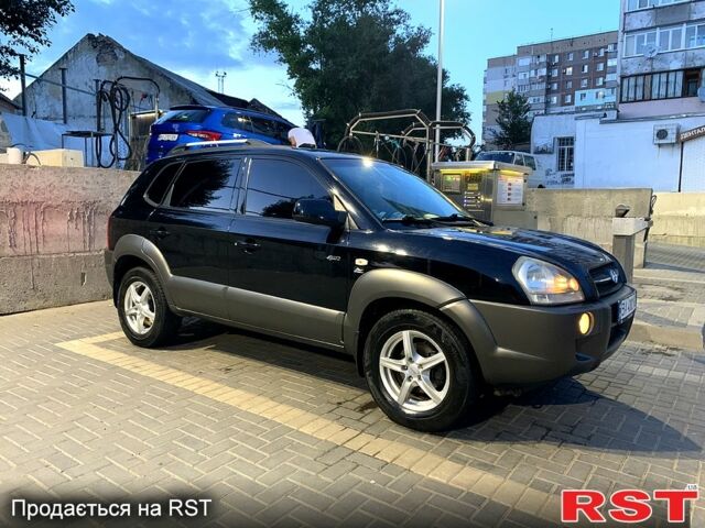 Хендай Туксон 2005 у Кропивницькому (Кіровограді) на Automoto.ua Чорний Хендай Туксон, об'ємом двигуна 2 л та пробігом 219 тис. км за 8800 $, фото 2 на Automoto.ua