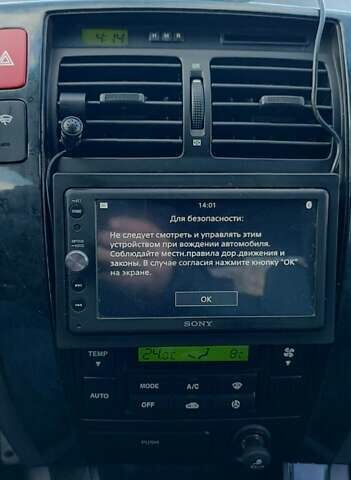 Хендай Туксон 2005 в Харькове на Automoto.ua Черный Хендай Туксон, объемом двигателя 1.98 л и пробегом 173 тыс. км за 8000 $, фото 26 на Automoto.ua