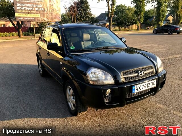 Хендай Туксон 2005 в Первомайском на Automoto.ua Черный Хендай Туксон, объемом двигателя 2 л и пробегом 253 тыс. км за 7700 $, фото 5 на Automoto.ua