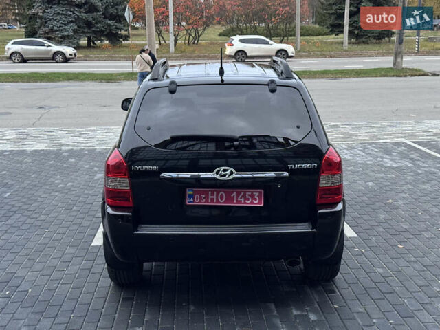Хендай Туксон 2005 у Полтаві на Automoto.ua Чорний Хендай Туксон, об'ємом двигуна 1.98 л та пробігом 175 тис. км за 7700 $, фото 7 на Automoto.ua