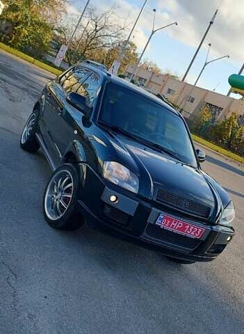 Хендай Туксон 2005 в Харькове на Automoto.ua Черный Хендай Туксон, объемом двигателя 1.98 л и пробегом 173 тыс. км за 8000 $, фото 9 на Automoto.ua