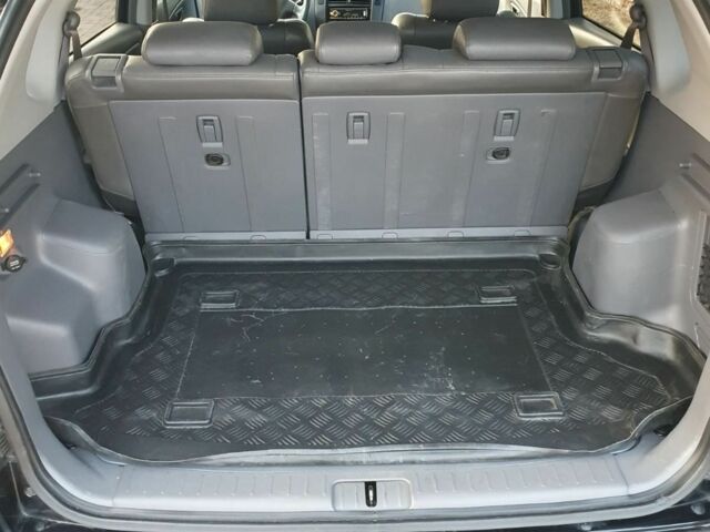 Черный Хендай Туксон, объемом двигателя 2 л и пробегом 137 тыс. км за 7499 $, фото 10 на Automoto.ua