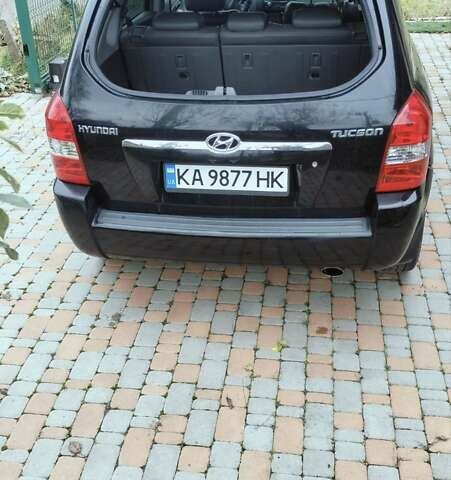 Чорний Хендай Туксон, об'ємом двигуна 1.98 л та пробігом 213 тис. км за 7500 $, фото 5 на Automoto.ua