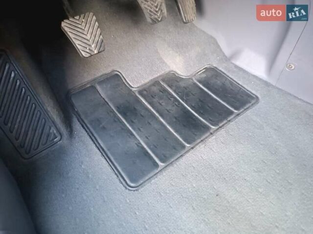 Хендай Туксон 2005 в Харькове на Automoto.ua Черный Хендай Туксон, объемом двигателя 1.98 л и пробегом 192 тыс. км за 7200 $, фото 24 на Automoto.ua