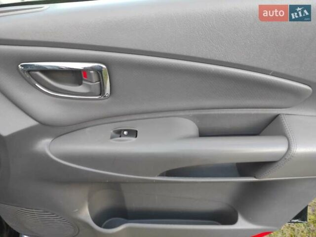 Черный Хендай Туксон, объемом двигателя 2 л и пробегом 208 тыс. км за 6950 $, фото 28 на Automoto.ua