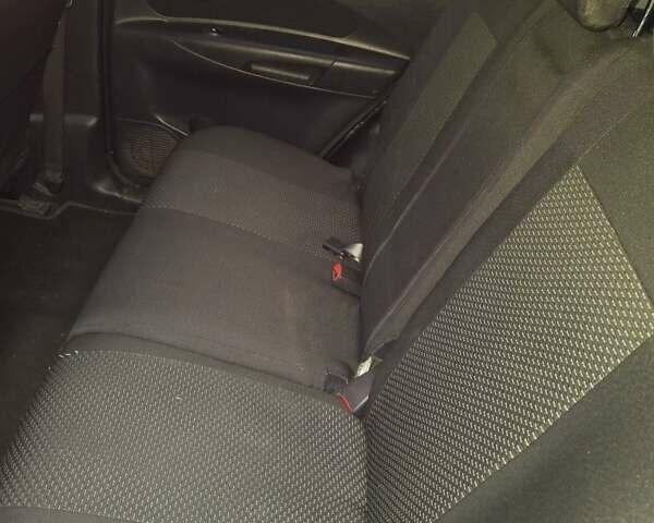 Черный Хендай Туксон, объемом двигателя 2 л и пробегом 224 тыс. км за 6800 $, фото 3 на Automoto.ua