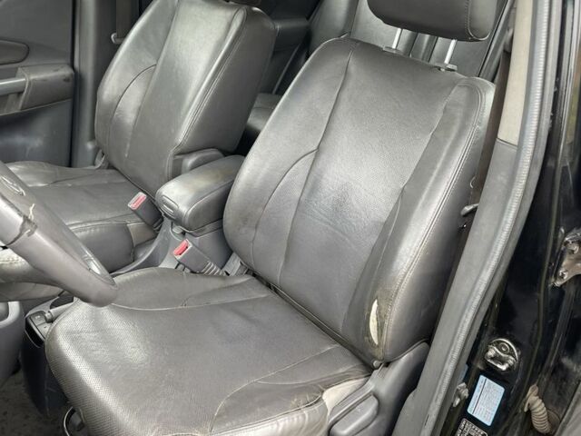 Чорний Хендай Туксон, об'ємом двигуна 2 л та пробігом 320 тис. км за 3000 $, фото 7 на Automoto.ua