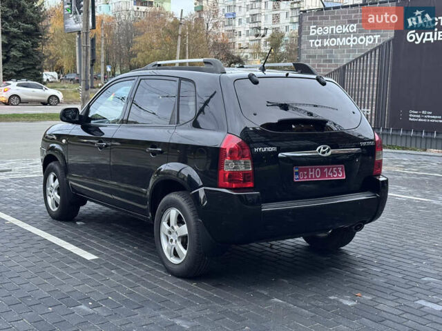 Хендай Туксон 2005 у Полтаві на Automoto.ua Чорний Хендай Туксон, об'ємом двигуна 1.98 л та пробігом 175 тис. км за 7700 $, фото 6 на Automoto.ua