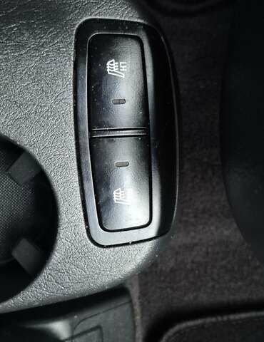 Черный Хендай Туксон, объемом двигателя 1.98 л и пробегом 230 тыс. км за 6390 $, фото 17 на Automoto.ua