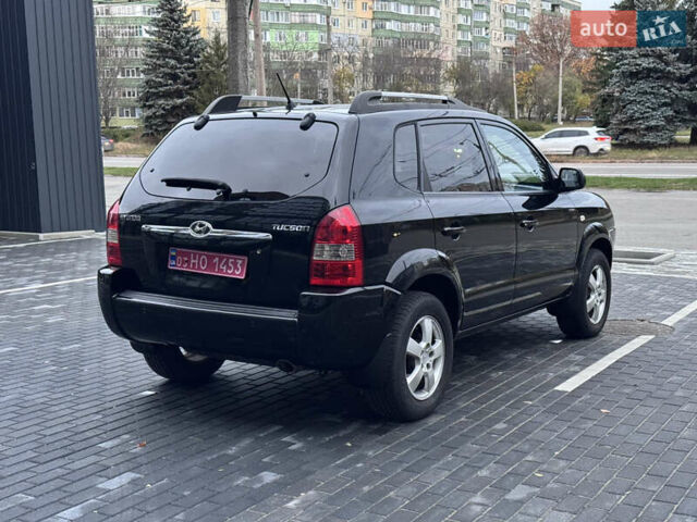 Хендай Туксон 2005 у Полтаві на Automoto.ua Чорний Хендай Туксон, об'ємом двигуна 1.98 л та пробігом 175 тис. км за 7700 $, фото 9 на Automoto.ua