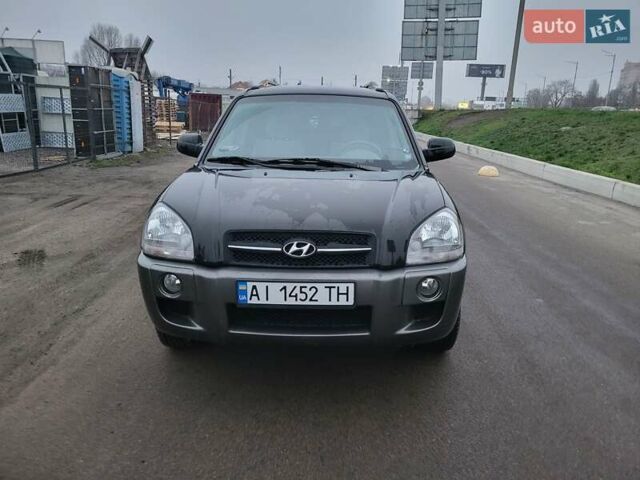 Чорний Хендай Туксон, об'ємом двигуна 2 л та пробігом 180 тис. км за 4500 $, фото 1 на Automoto.ua