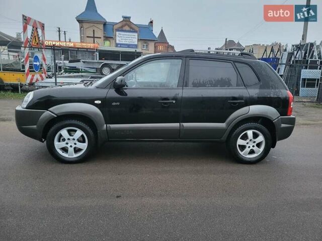 Чорний Хендай Туксон, об'ємом двигуна 2 л та пробігом 180 тис. км за 4500 $, фото 2 на Automoto.ua