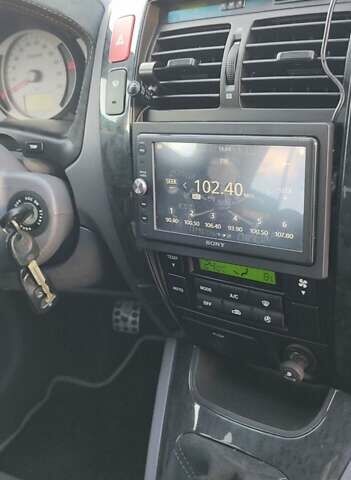 Хендай Туксон 2005 в Харькове на Automoto.ua Черный Хендай Туксон, объемом двигателя 1.98 л и пробегом 173 тыс. км за 8000 $, фото 37 на Automoto.ua