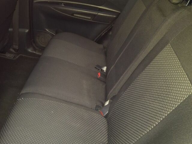 Черный Хендай Туксон, объемом двигателя 2 л и пробегом 224 тыс. км за 6800 $, фото 4 на Automoto.ua