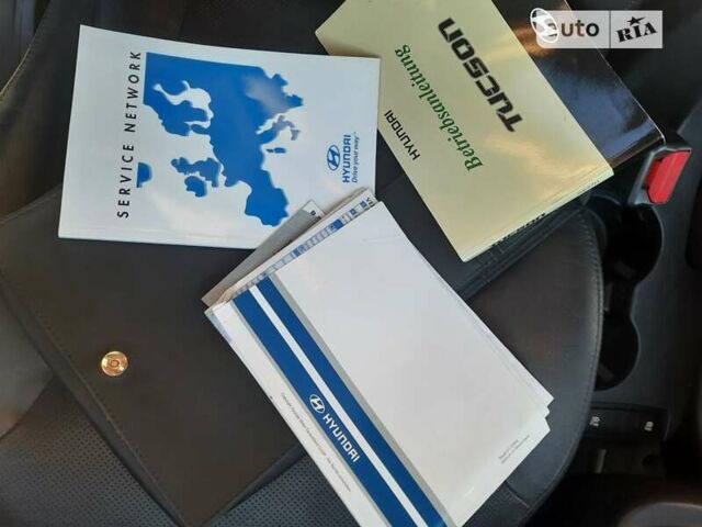 Чорний Хендай Туксон, об'ємом двигуна 2 л та пробігом 257 тис. км за 7200 $, фото 20 на Automoto.ua