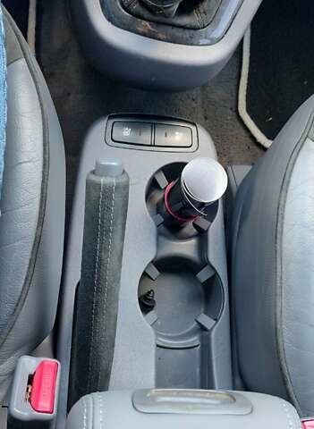 Хендай Туксон 2005 в Харькове на Automoto.ua Черный Хендай Туксон, объемом двигателя 1.98 л и пробегом 173 тыс. км за 8000 $, фото 25 на Automoto.ua