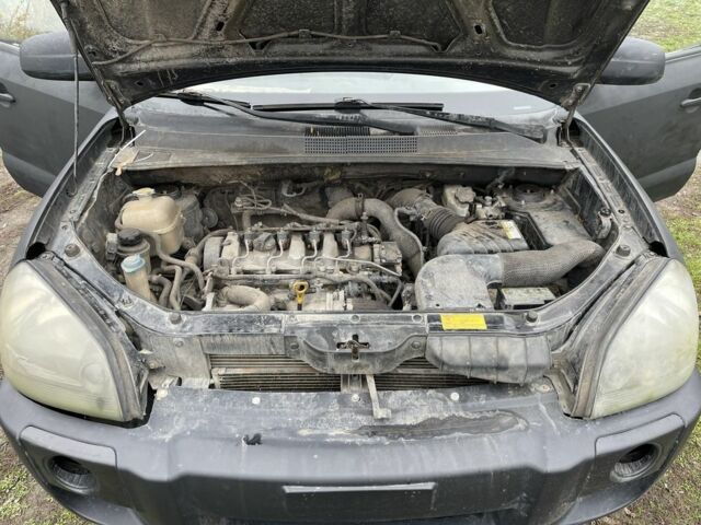 Чорний Хендай Туксон, об'ємом двигуна 2 л та пробігом 320 тис. км за 3000 $, фото 14 на Automoto.ua