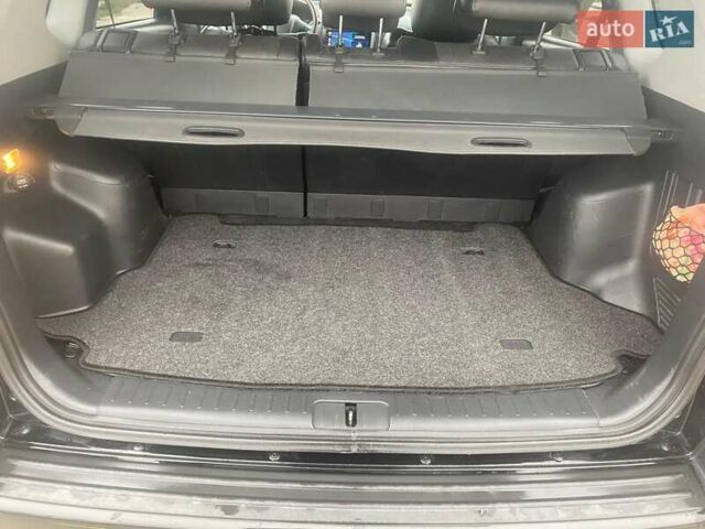 Черный Хендай Туксон, объемом двигателя 2 л и пробегом 190 тыс. км за 7500 $, фото 13 на Automoto.ua