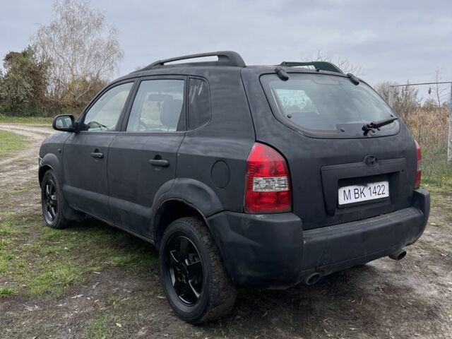 Чорний Хендай Туксон, об'ємом двигуна 2 л та пробігом 320 тис. км за 3000 $, фото 3 на Automoto.ua