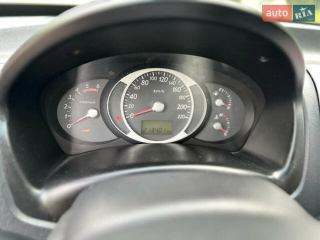 Черный Хендай Туксон, объемом двигателя 2 л и пробегом 210 тыс. км за 6600 $, фото 36 на Automoto.ua