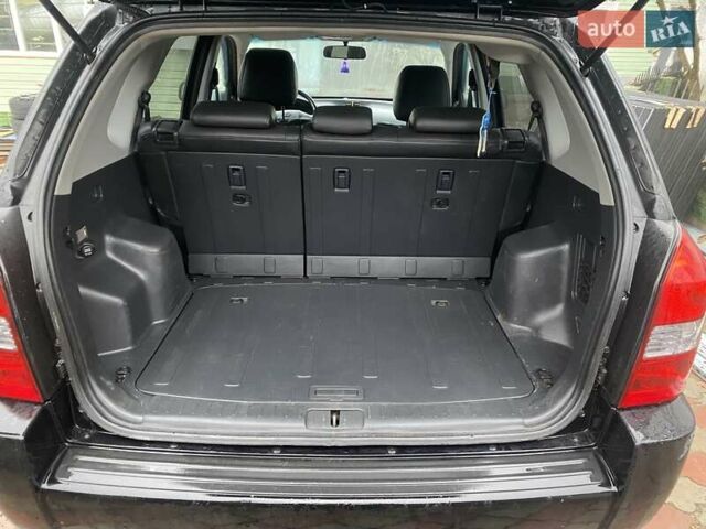 Чорний Хендай Туксон, об'ємом двигуна 1.98 л та пробігом 202 тис. км за 7350 $, фото 10 на Automoto.ua
