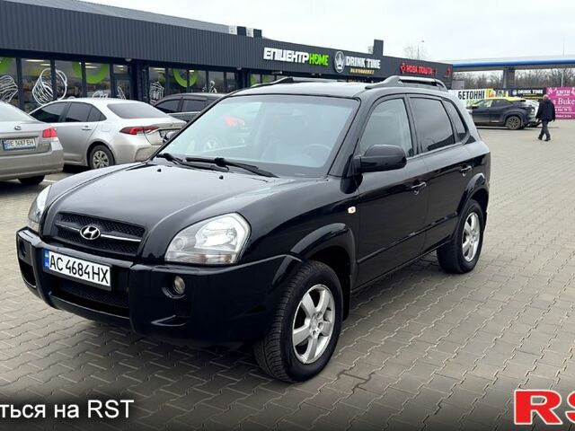 Черный Хендай Туксон, объемом двигателя 2 л и пробегом 200 тыс. км за 7800 $, фото 2 на Automoto.ua
