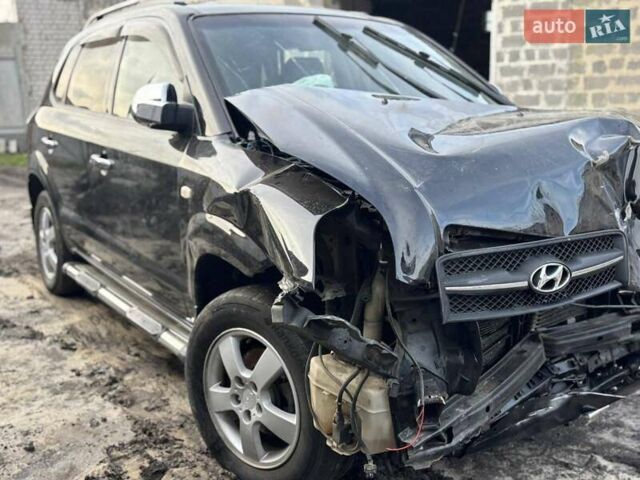 Чорний Хендай Туксон, об'ємом двигуна 1.99 л та пробігом 250 тис. км за 2000 $, фото 3 на Automoto.ua