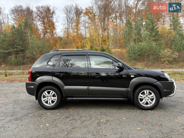 Хендай Туксон 2006 у Тернополі на Automoto.ua Чорний Хендай Туксон, об'ємом двигуна 1.99 л та пробігом 240 тис. км за 7600 $, фото 10 на Automoto.ua