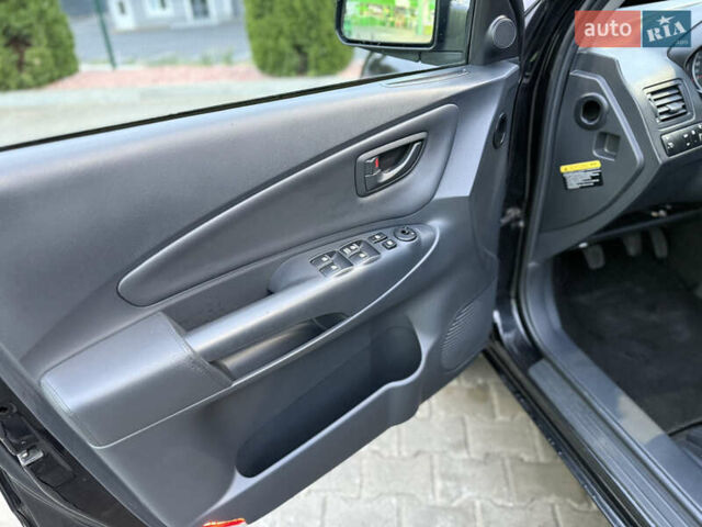 Чорний Хендай Туксон, об'ємом двигуна 2 л та пробігом 204 тис. км за 7750 $, фото 14 на Automoto.ua