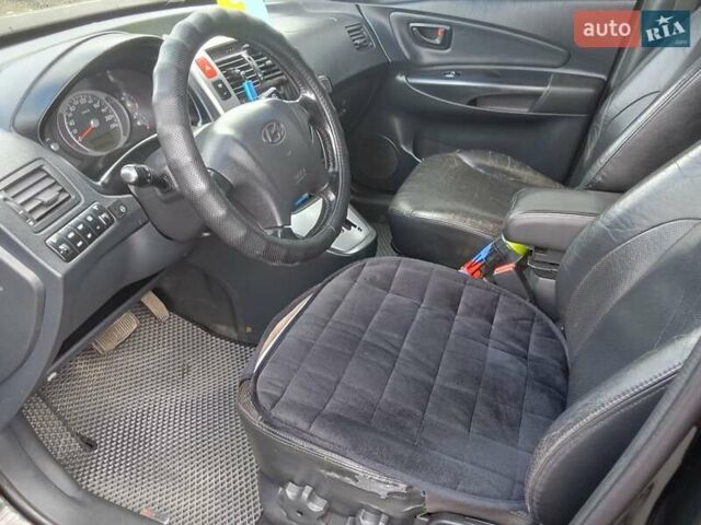 Хендай Туксон 2006 в Харькове на Automoto.ua Черный Хендай Туксон, объемом двигателя 2.7 л и пробегом 210 тыс. км за 8500 $, фото 8 на Automoto.ua