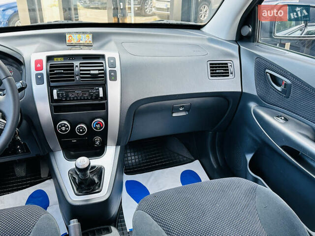 Черный Хендай Туксон, объемом двигателя 0 л и пробегом 202 тыс. км за 8200 $, фото 22 на Automoto.ua