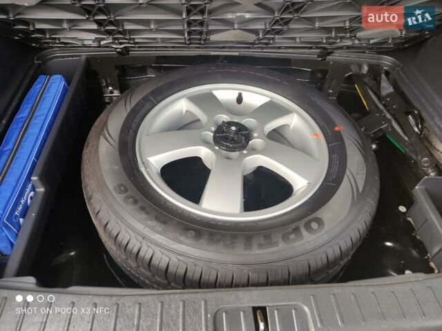 Черный Хендай Туксон, объемом двигателя 2 л и пробегом 237 тыс. км за 7999 $, фото 4 на Automoto.ua