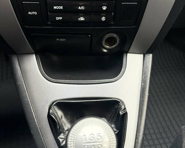 Хендай Туксон 2006 у Тернополі на Automoto.ua Чорний Хендай Туксон, об'ємом двигуна 1.99 л та пробігом 240 тис. км за 7600 $, фото 42 на Automoto.ua